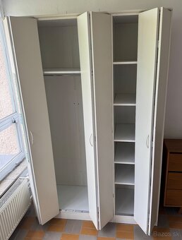 Skriňa so zrkadlom – moderný dizajn - 2