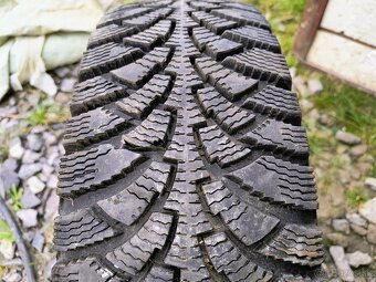 Predám 2x zimné vranik 175/70 r14 - 2