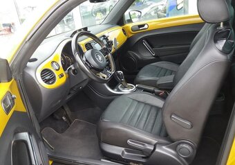 Volkswagen New Beetle - 2