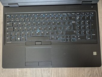 ▼DELL Latitude 5590 - 15,6" / i5-7300U / 16GB / SSD / ZÁR▼ - 2