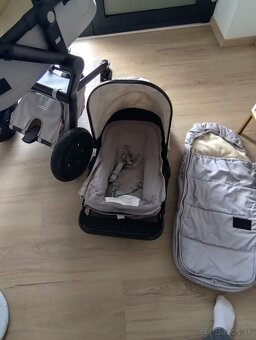 Predám kočík znacky JOOLZ - 2