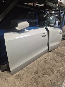 Predám ľavé dvere na Audi a4 b8.5 facelift - 2