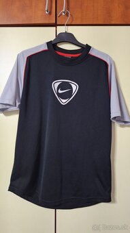 Predám chlapčenské košele,  tričká a saká. - 2