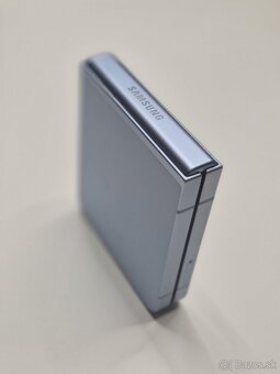 Samsung Galaxy Z Flip6,8/256gb - 2