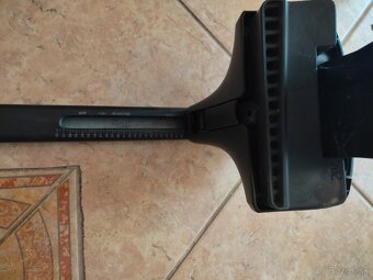 Univerzálný strešný nosič... - 2