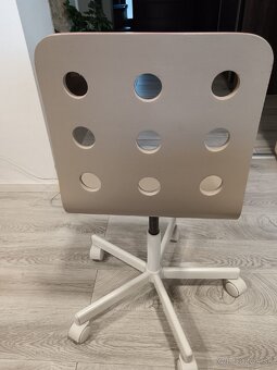 Detská stolička k písacemu stolu. - 2