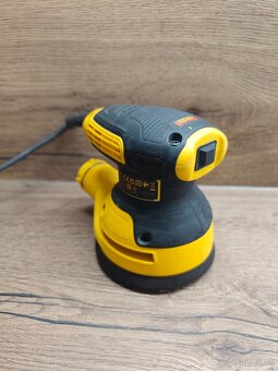 dewalt dwe 6423 excentrická brúska - 2