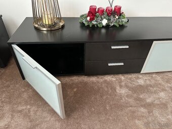 Stolik pod TV - 2