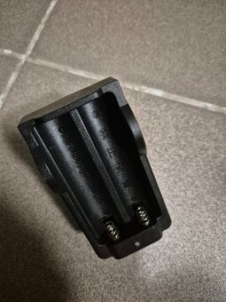 Nabíjačka batérii 18650 - 2