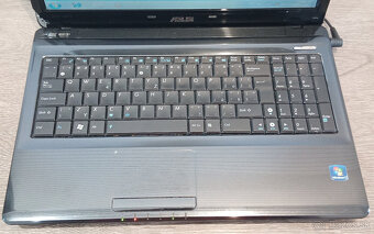 ASUS A52N - 2
