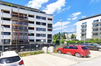 Parkovacie miesto pred novostavbou na Komenského-Banská Byst - 2