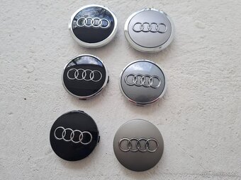 Stredové krytky - pukličky kolies AUDI - 2