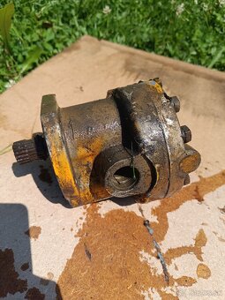 Hydraulické čerpadlo Jihostroj - 2
