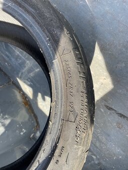 235/45 R17 letné pneu - 2