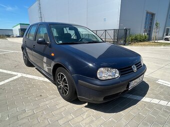 Volkswagen Golf 1.4i 55kw 242 650km - 2