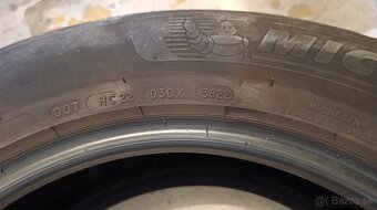 Letné pneu 215/65 R17 103V - Michelin Primacy 4 málo jazdené - 2