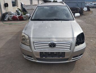 Toyota Avensis combi Rozpredám - 2