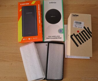 Predám nový Motorola ThinkPhone 25 čierny, 8/256 GB - 2