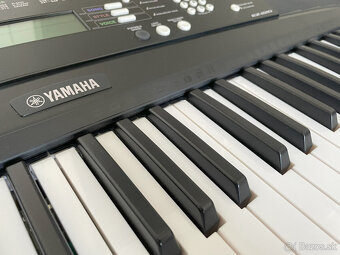 Yamaha EZ-220 Digital Keyboard - 2