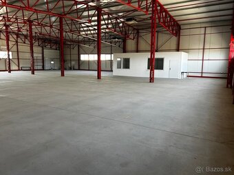 Hala do prenájmu v Nových Zámkoch. - 2