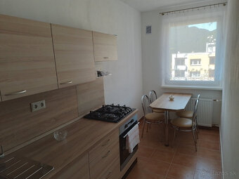 3 izbovy byt na prenajom - 2