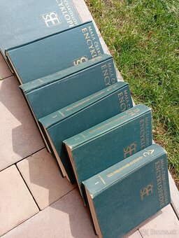 Malá Česko Slovenská encyklopédia - 2