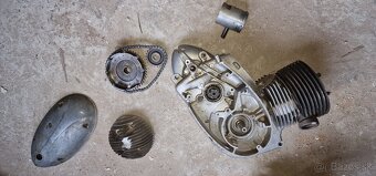 Jawa 250 motor - 2