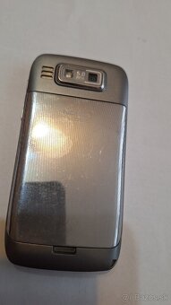 Nokia E72 - 2
