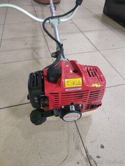 krovinorez Hecht 129 BTS - 2