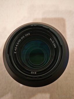 Sony E 55-210mm f/4.5-6.3 OSS - 2