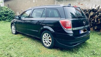 Opel Astra H 1.9 automat - 2