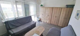1.izb.byt na predaj s loggiou, výmera:38 m2,zateplený... - 2