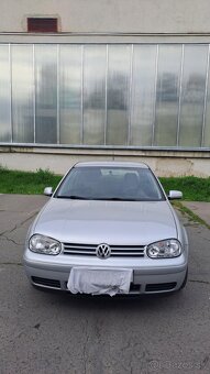 Golf 4 - 2