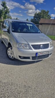 Volkswagen Touran - 2