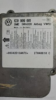 Riadiaca jednotka airbagu 1C0 909 601 - 2