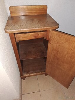 Predám nočný stolík - 2