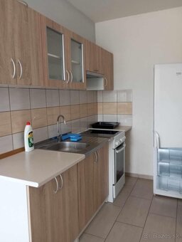 Prenájmem 1,5 izbovy byt - 2