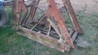 Smyk hydraulicky - 2