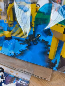 Lego Aquazone 6195 Neptune Discovery lab - 2