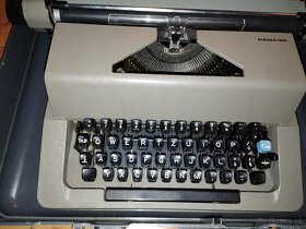 Písací stroj - 2