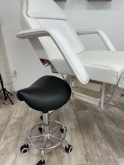Kozmetické lehátko a kozmetická stolička - 2