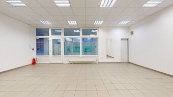 PRENÁJOM - obchodného priestoru priamo v centre mesta, Lichn - 2