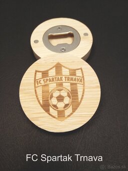Otvárač na pivo s magnetmi, a vypálením logom - 2