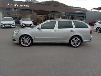 Skoda Octavia Combi RS 2.0 TDI DSG F1 - 2
