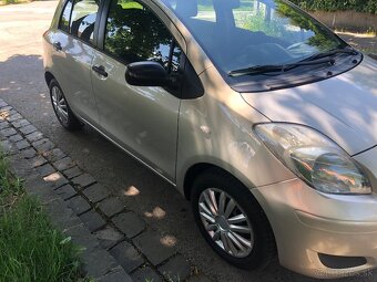 Toyota yaris - 2