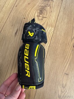 Lakťové chrániče Bauer Supreme medium - 2