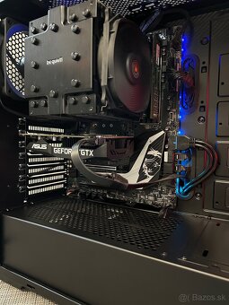 Herne PC bez grafiky / i7-9700K / Z390 / Phanteks case - 2