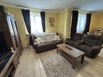 Dolný Bar- Rodinný dom 300m2 s pozemkom 1646m2 - 2