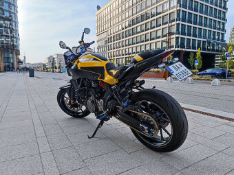 Yamaha MT-07 - 2