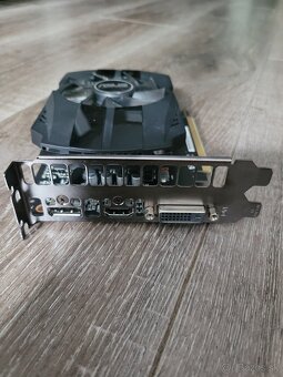ASUS Phoenix Radeon RX 550 EVO 2GB GDDR5 - 2